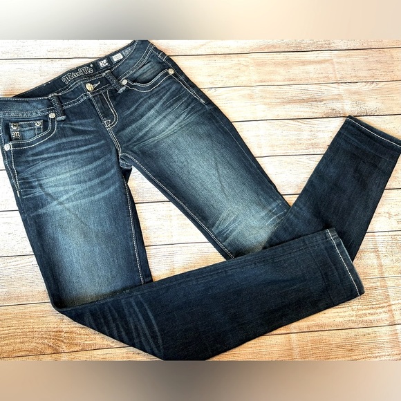 Miss Me Denim - Miss Me Signature Skinny Jeans